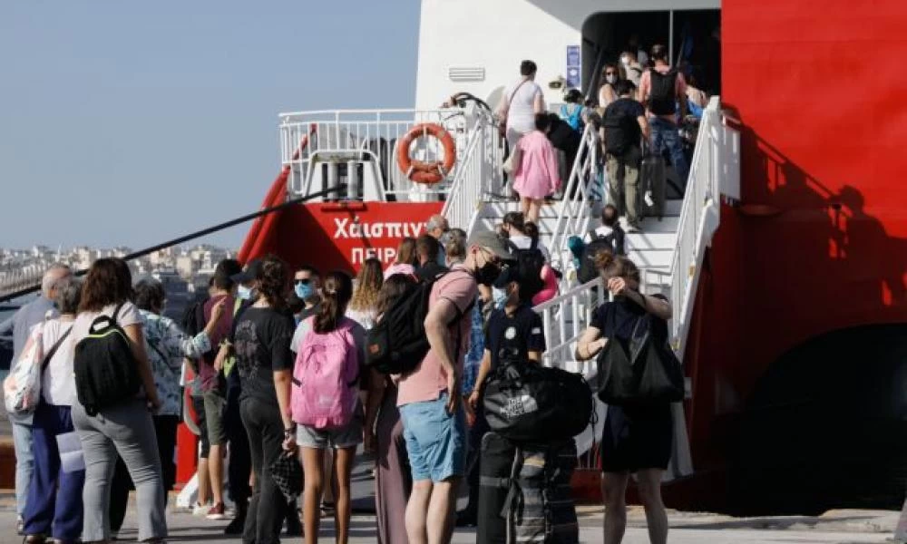 Τουριστική "φούσκα" στις διακοπές: Ανατρεπτική πρόταση για τη μετάλλαξη Δέλτα